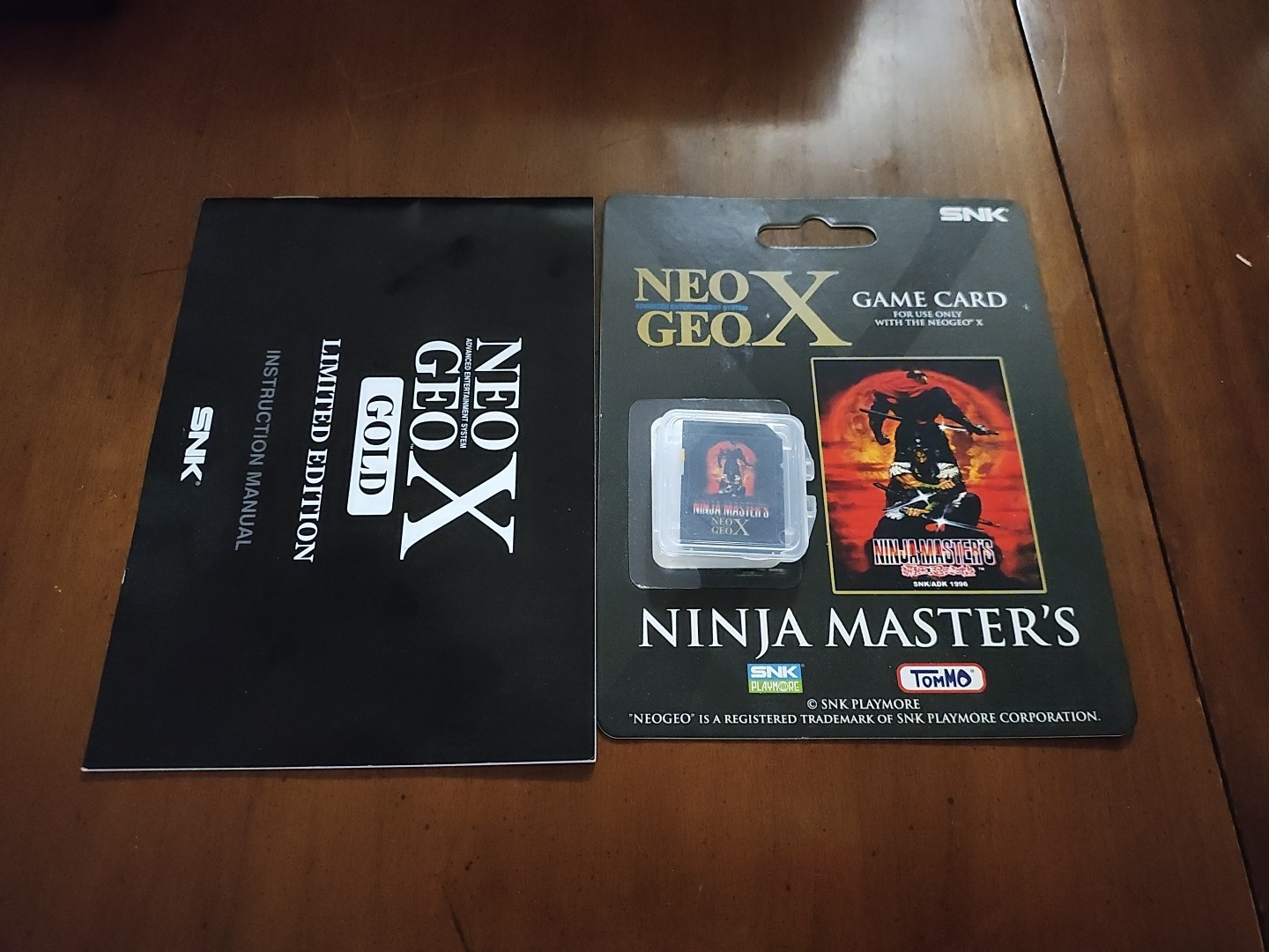 SNK NEO GEO X GOLD LIMITED EDITION CONSOLE + NINJA MASTERS + SECOND CONTROLLER