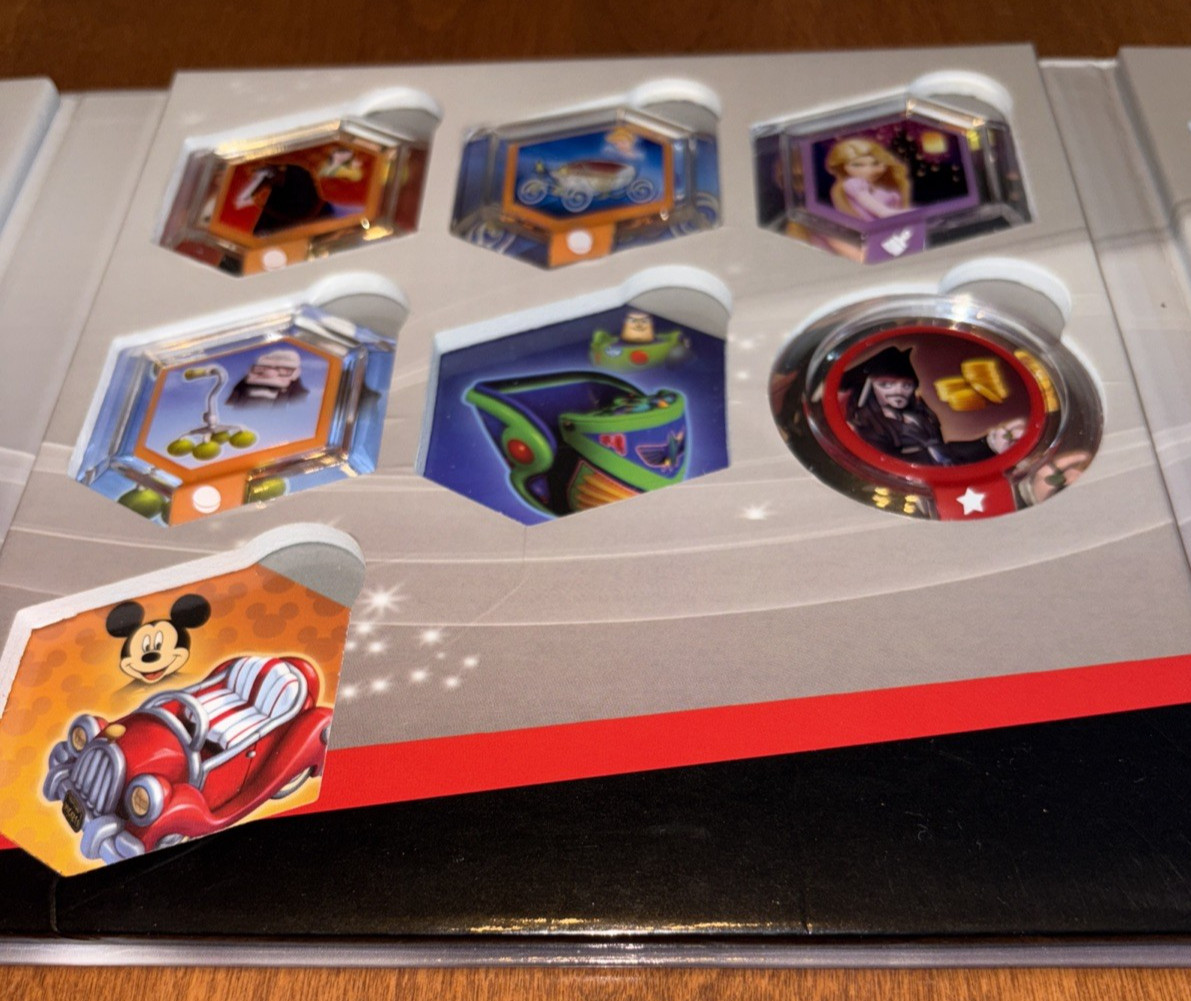 Disney Infinity Lot Power Disc Album Book Binder w 14 Discs 2 Portals Incomplete