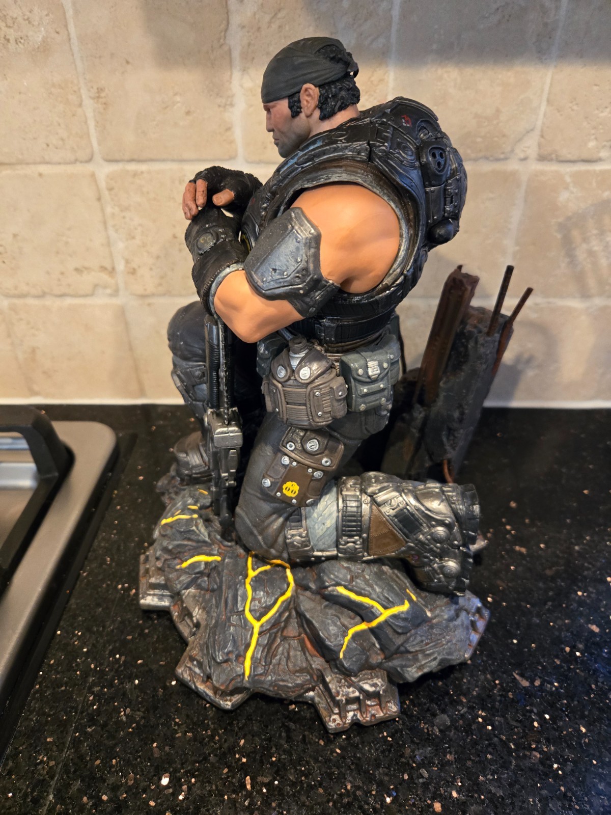 Gears of War 3 Limited Edition PVC Marcus Fenix Collectors Statue – PERFECT!