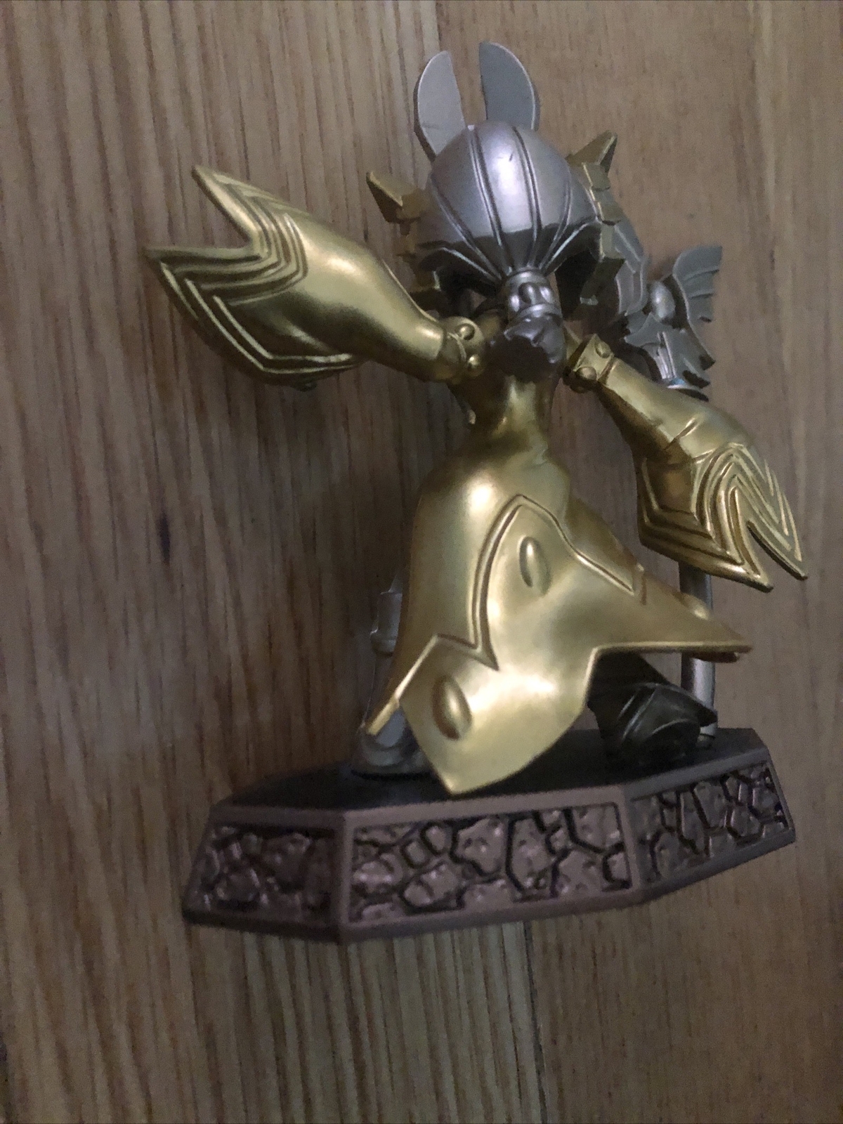 ACTIVISION SKYLANDERS IMAGINATORS GOLDEN QUEEN SENSEI FIGURE, 87798888 TOY