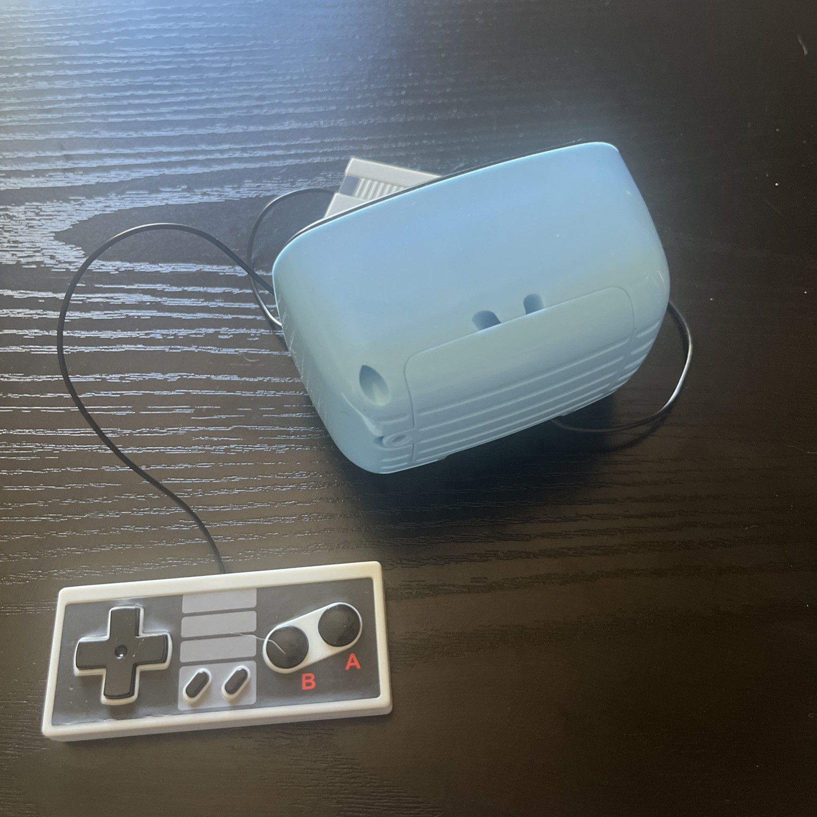 5 Below Retro Mini Portable Nintendo Console And Tv With Over 500 Games W Crack