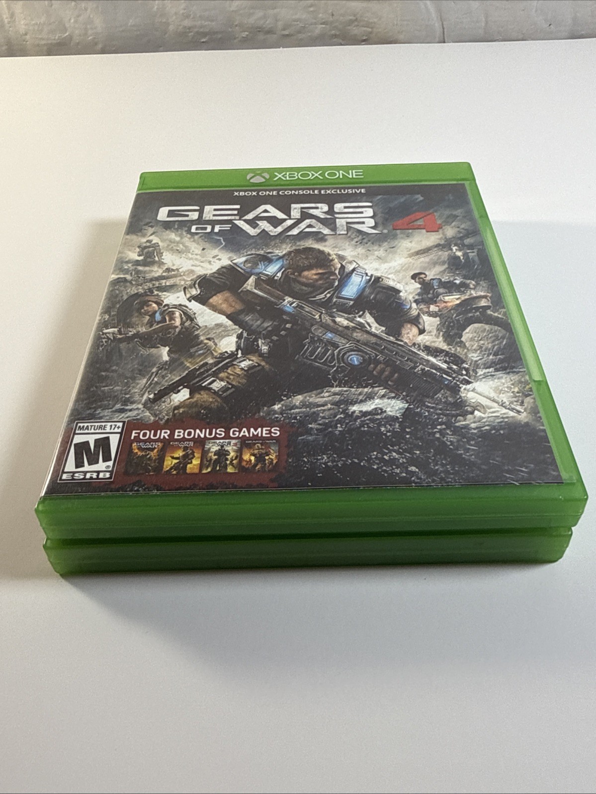 Gears Of War – Ultimate Edition & Gears Of War 4 :: Xbox One Stickers Near Mint